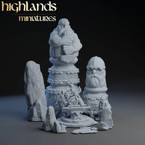 Ancient Forge | Highlands Miniatures | 32mm Highlands MiniaturesEin detailliertes Foto einer 3D-gedruckten Tabletop-Miniatur.  Die Figur steht in einer dynamischen Pose auf einem runden Sockel. Die Miniatur zeigt feine Details wie Verzierungen auf der Rüstung und einen entschlossenen Gesichtsausdruck. Die Oberfläche ist glatt und zeigt die Präzision des 3D-Drucks."